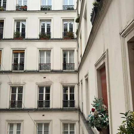 Marais, Sainte-croix Bretonnerie - 6 Places