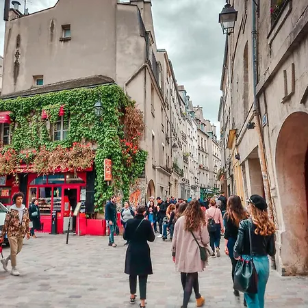 Daire Marais, Sainte-croix Bretonnerie - 6 Places
